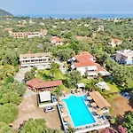 Alexaria Holidays Homes Ξενοδοχείο με διαμερίσματα 3*