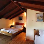 Alexaria Holidays Homes Φρύνι