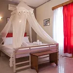 Ξενοδοχείο με διαμερίσματα Alexaria Holidays Homes 3*