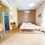 Ξενοδοχείο με διαμερίσματα Alexaria Holidays Homes 3*