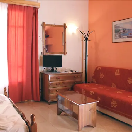 Alexaria Holidays Apartmanhotel