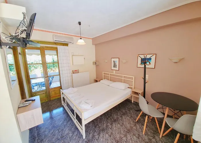 Alexaria Holidays Homes 3* Frínion