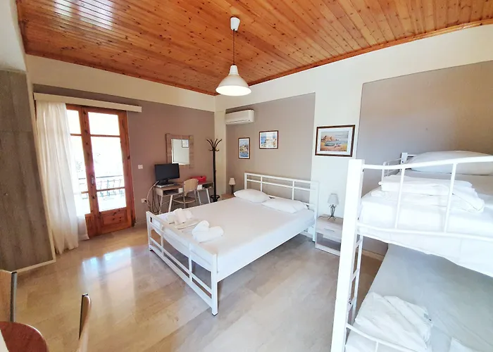 Alexaria Holidays Homes 4* Frínion