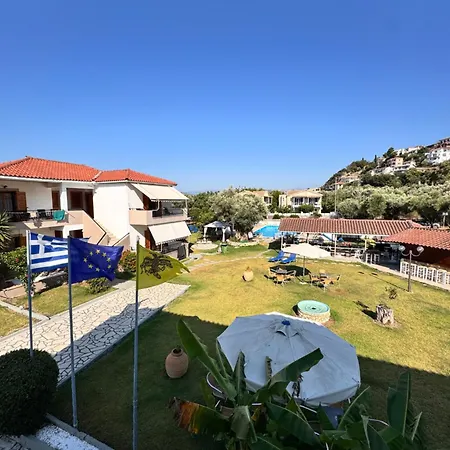 Alexaria Holidays Aparthotel 3*