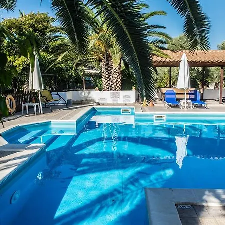 Alexaria Holidays Aparthotel Frínion