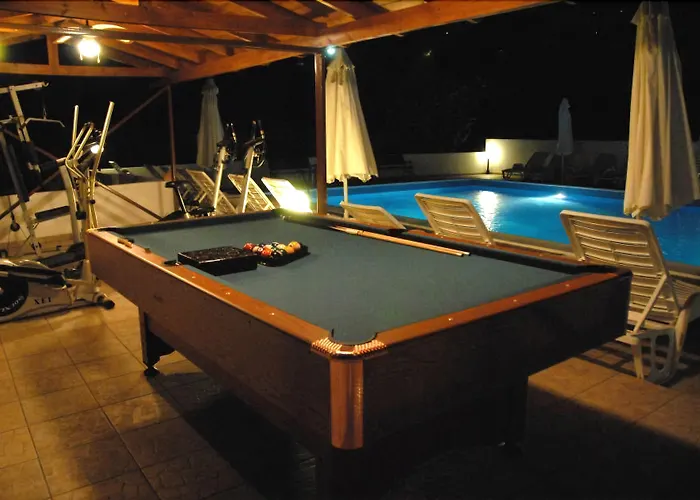 Alexaria Holidays Homes 4* Frínion